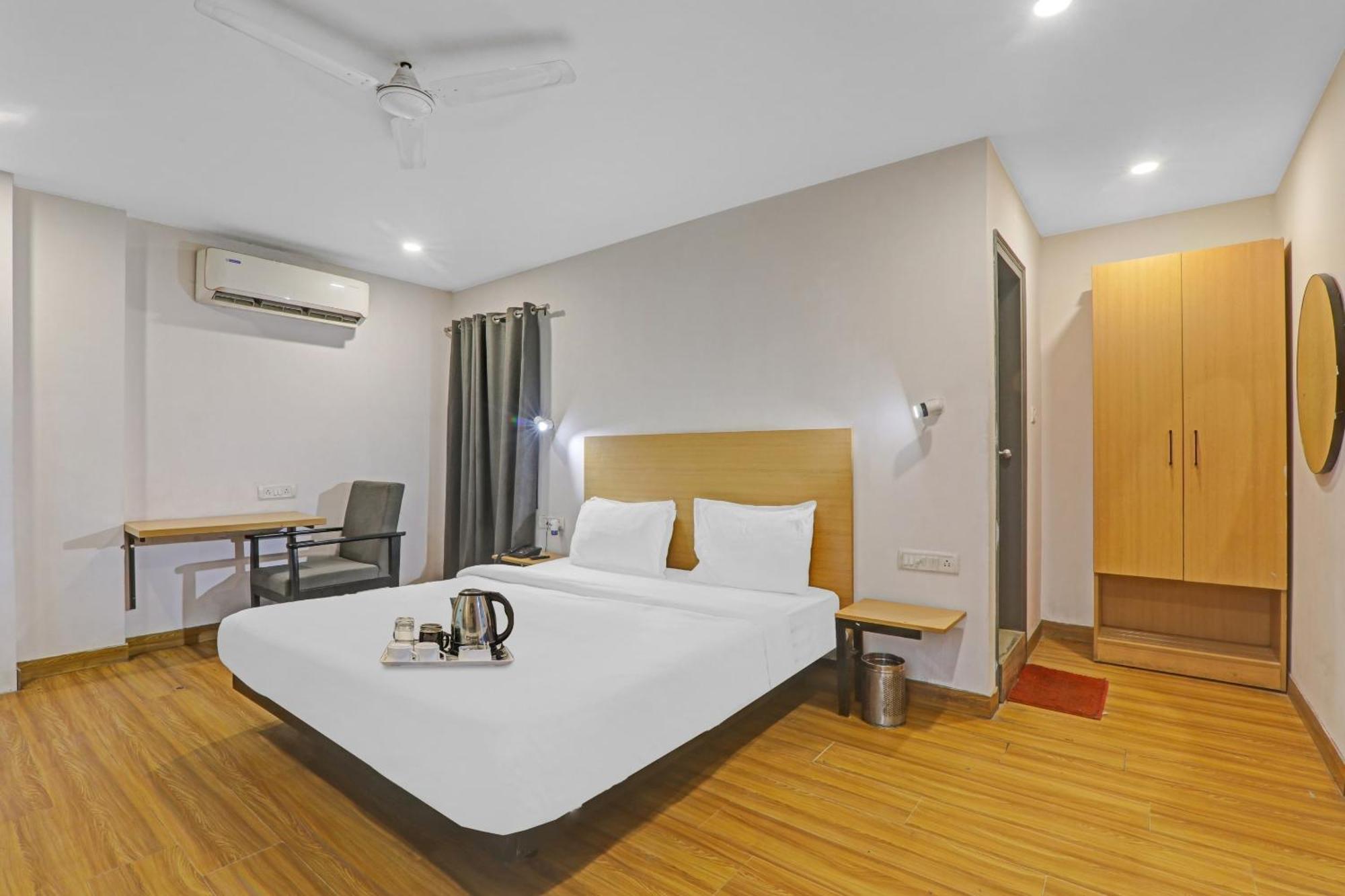 Townhouse The Shubham Hotel Bijnaur Ngoại thất bức ảnh