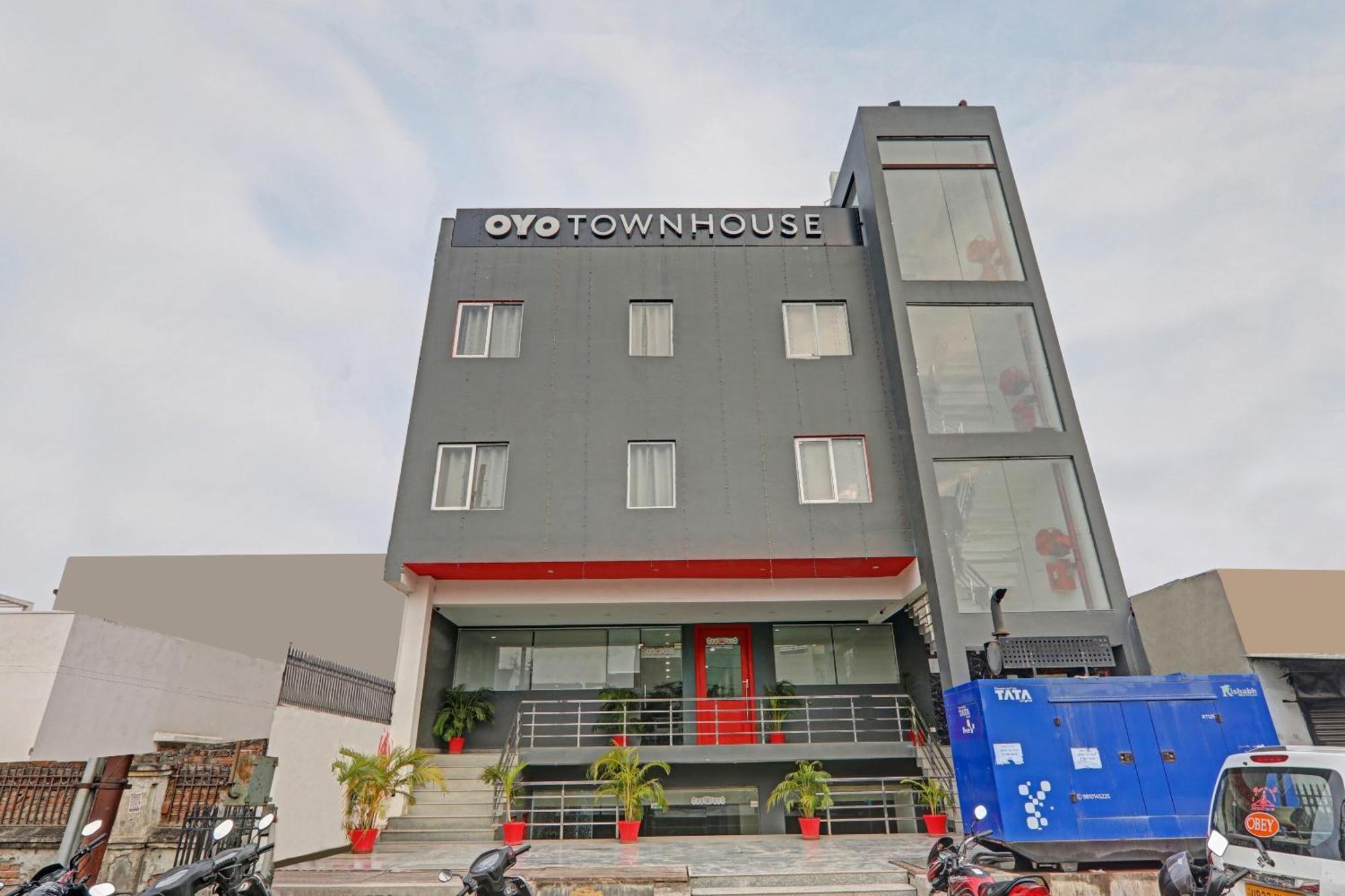 Townhouse The Shubham Hotel Bijnaur Ngoại thất bức ảnh